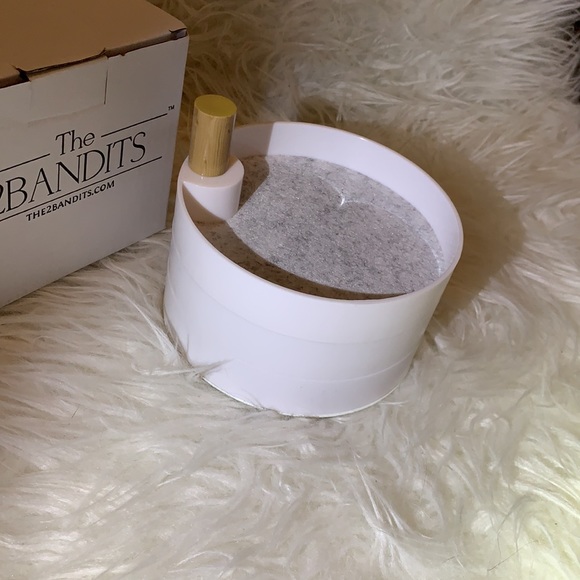 Tiered catch all stand - Picture 3 of 3